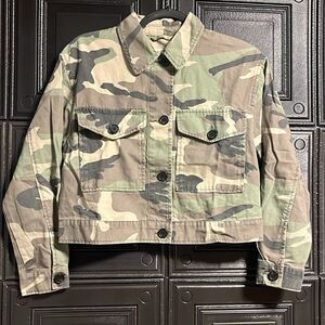 Pull&bear camouflage jacket